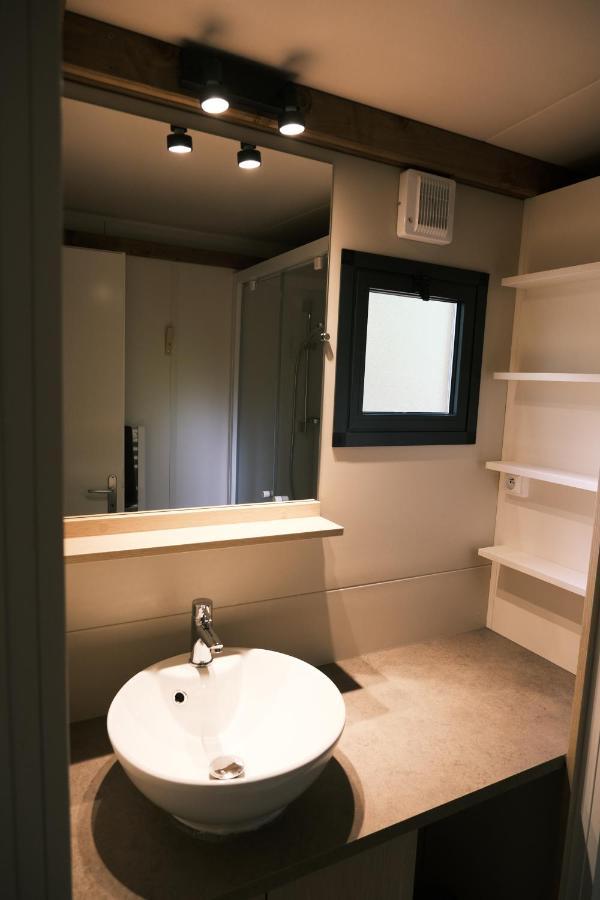 Lodge Avec Spa Privatif - Foret Et Lac Liginiac Bagian luar foto