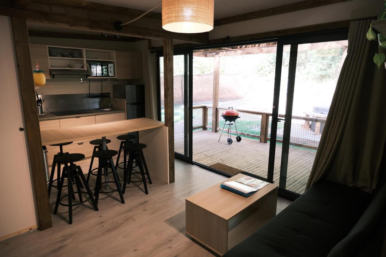 Lodge Avec Spa Privatif - Foret Et Lac Liginiac Bagian luar foto