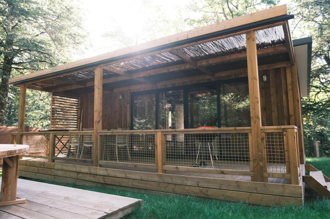 Lodge Avec Spa Privatif - Foret Et Lac Liginiac Bagian luar foto