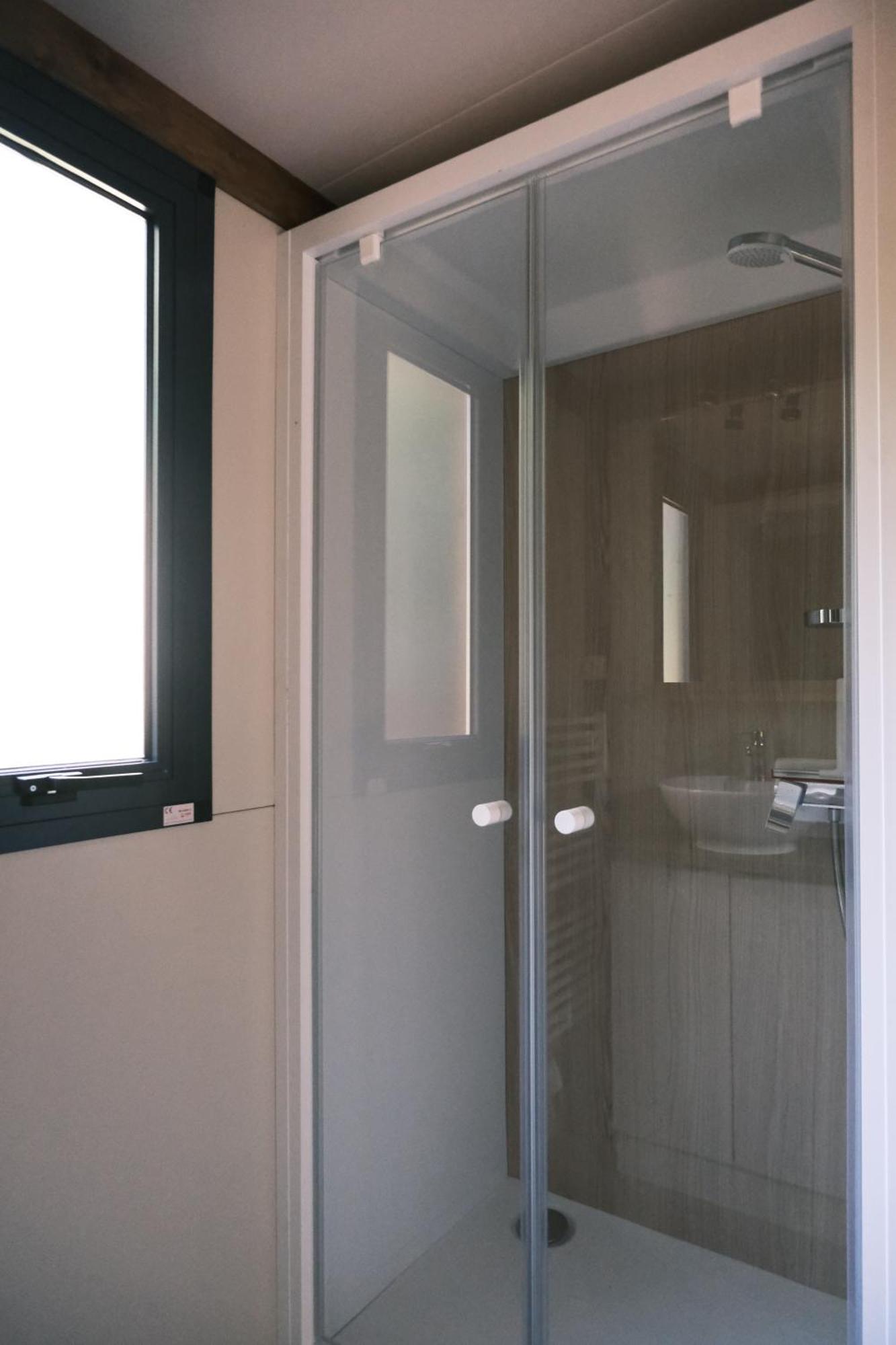 Lodge Avec Spa Privatif - Foret Et Lac Liginiac Bagian luar foto